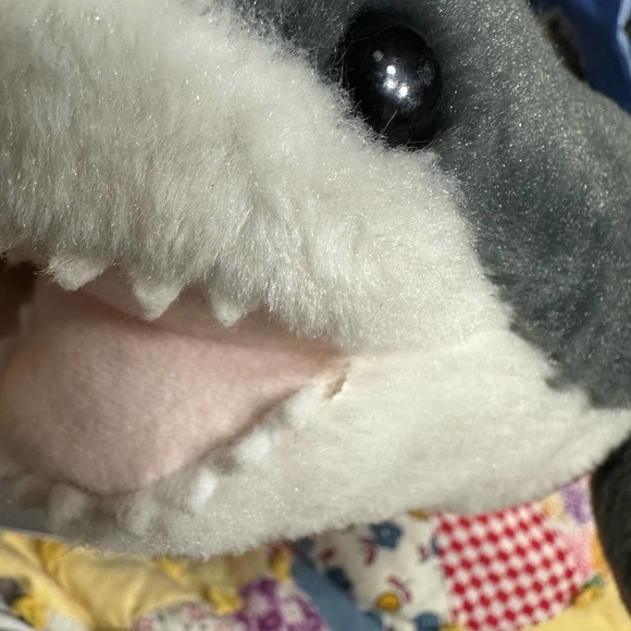 WILD REPUBLIC Gray Shark Plush 15" - Picture 13 of 13